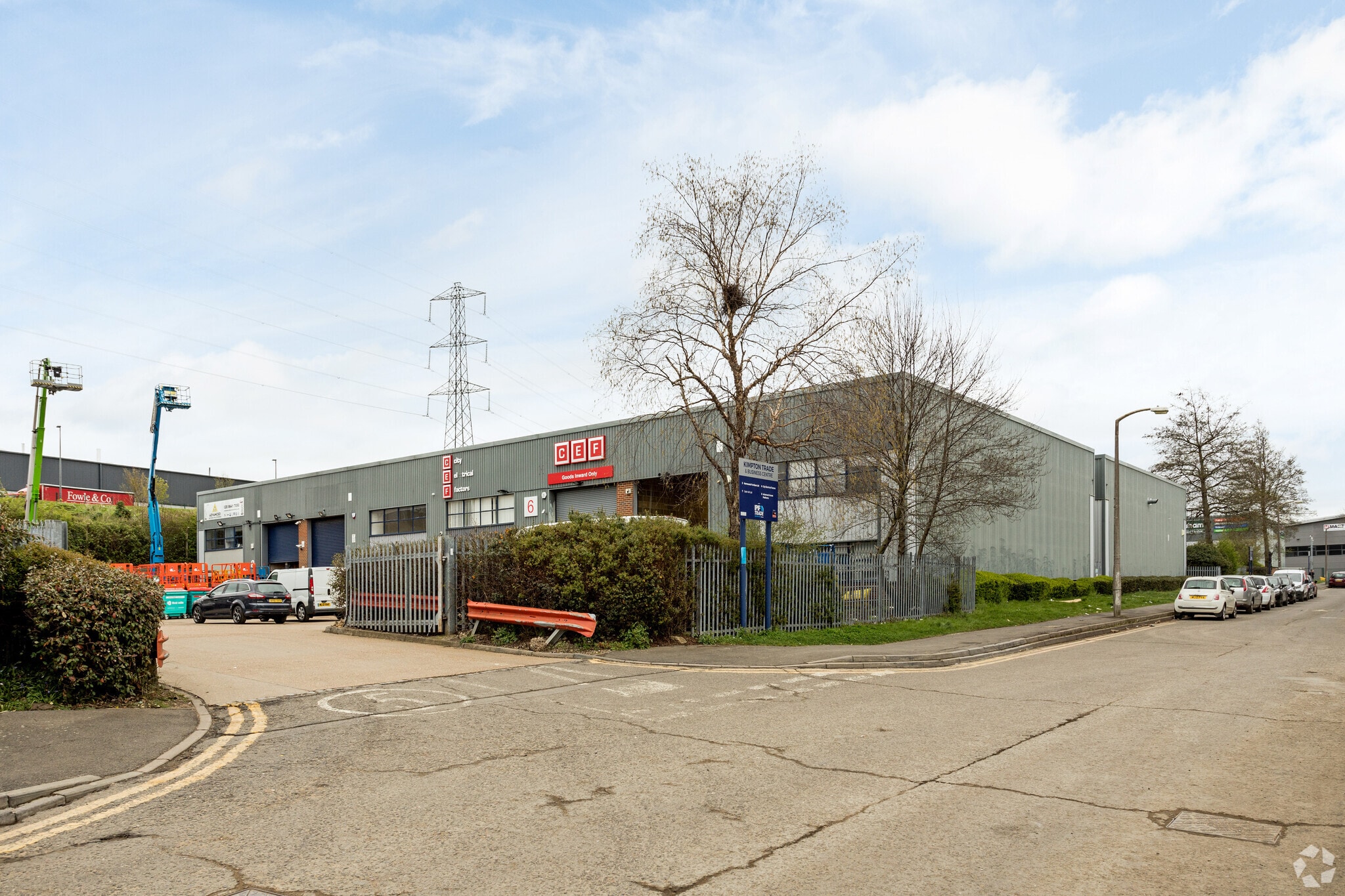 Minden Rd, Sutton for lease Primary Photo- Image 1 of 5