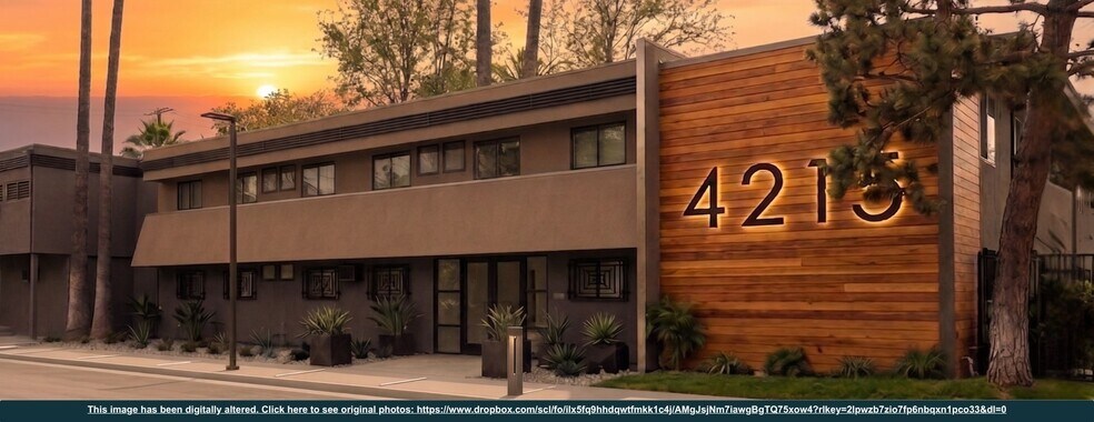 4215 Vineland Ave, Studio City, CA à vendre - Photo du bâtiment - Image 2 de 12