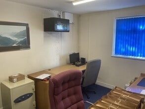 149B Bawtry Rd, Rotherham for lease Interior Photo- Image 2 of 3