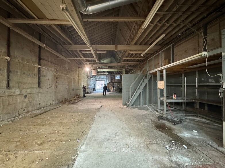 1836 127th St, College Point, NY for lease - Building Photo - Image 3 of 7