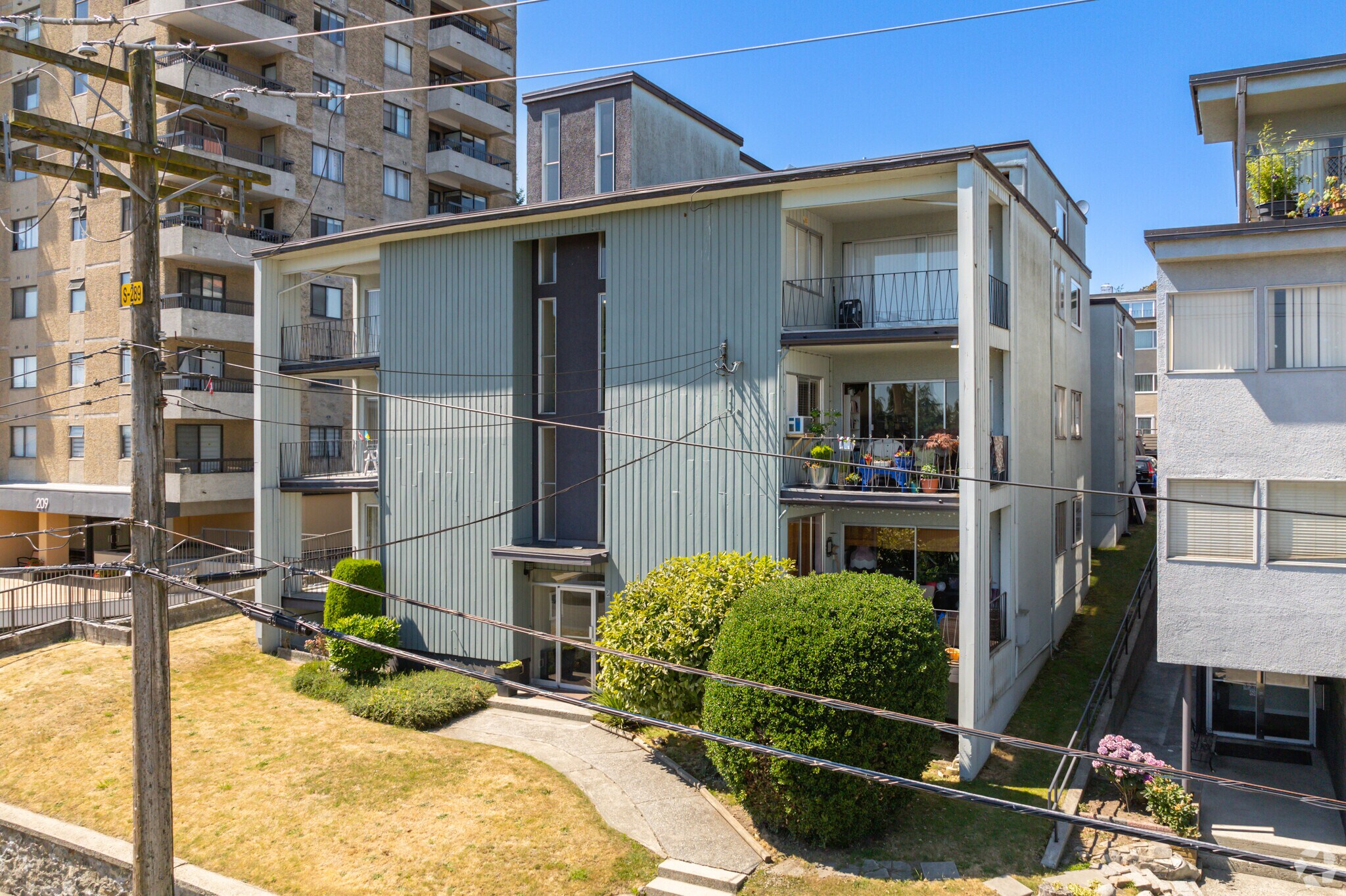 205 Carnarvon St, New Westminster, BC for sale Primary Photo- Image 1 of 4