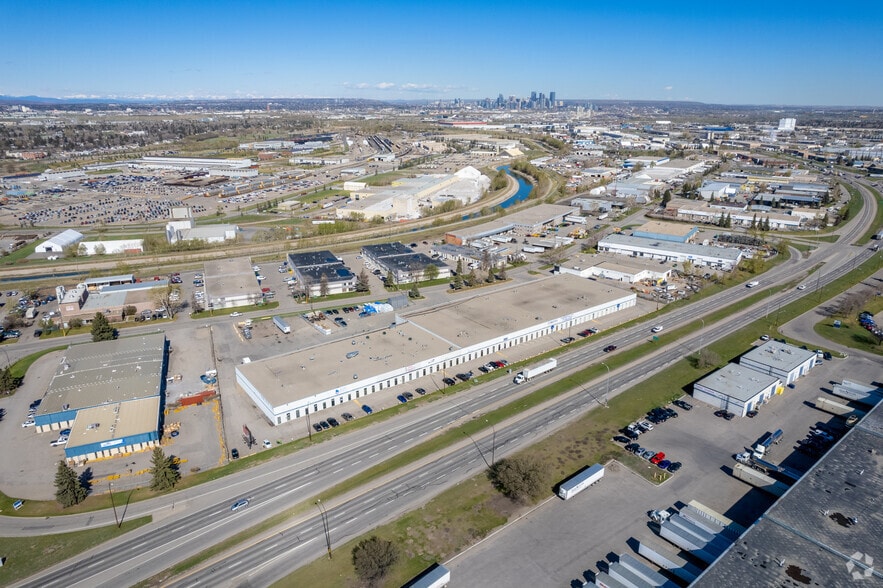 7004-7042 30th St SE, Calgary, AB for lease - Aerial - Image 2 of 5