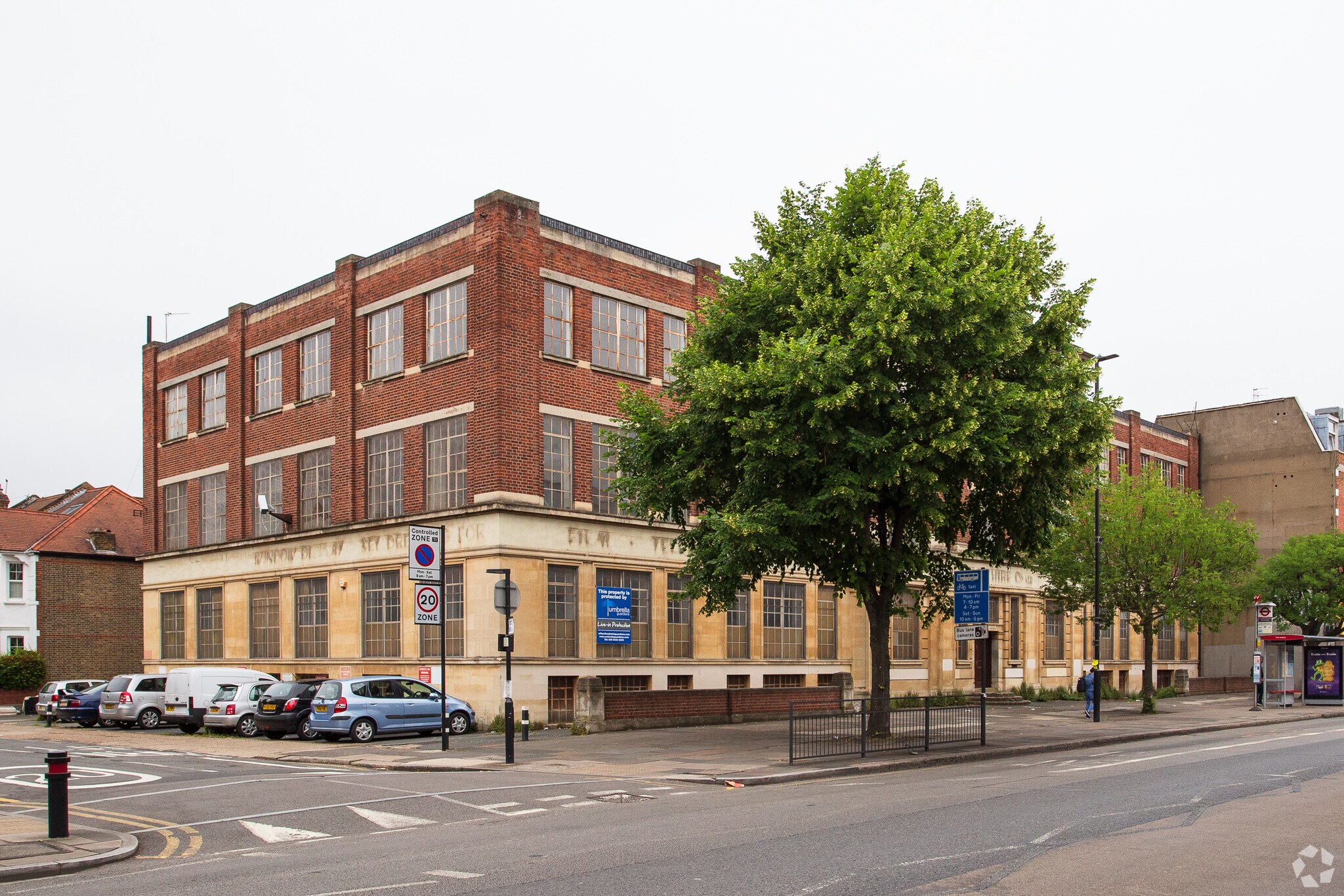 16 The Vale, London for lease Primary Photo- Image 1 of 9