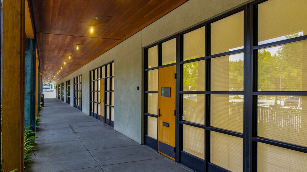 13939 E 14th St, San Leandro, CA à vendre - Photo du bâtiment - Image 2 de 4