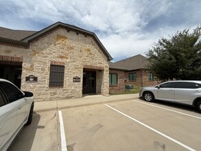 4425 Plano Pkwy, Carrollton, TX à louer Photo du bâtiment- Image 2 de 8