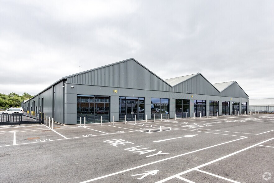 103 Cheney Manor, Swindon à louer - Photo du bâtiment - Image 2 de 4