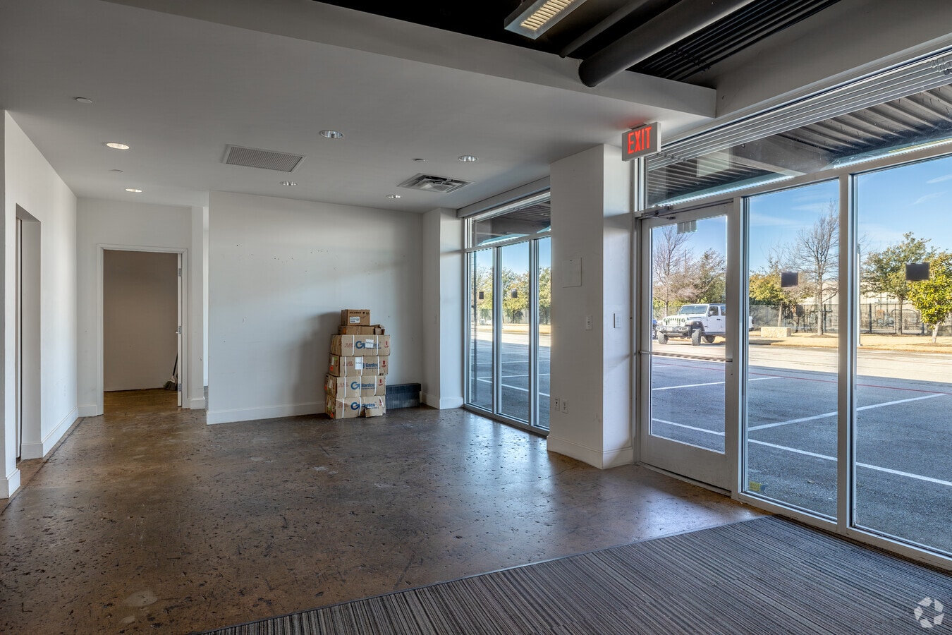 2001 Irving Blvd, Dallas, TX 75207 - Unité 157 -  - Photo intérieure - Image 1 of 12