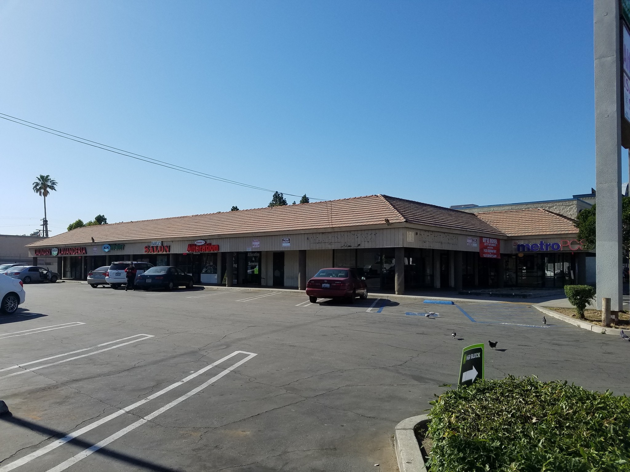 15421-15449 Parthenia St, North Hills, CA for lease Building Photo- Image 1 of 7