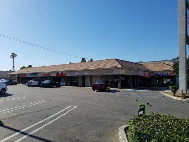 More details for 15421-15449 Parthenia St, North Hills, CA - Retail for Lease