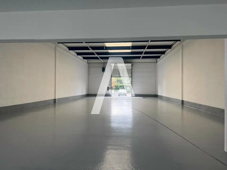 Flex in Bonneuil-sur-Marne for lease - Interior Photo - Image 3 of 8