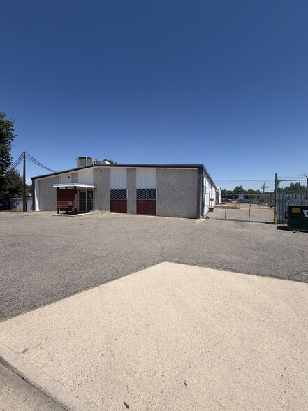 11799 E 30th Ave, Aurora, CO for sale - Building Photo - Image 2 of 21