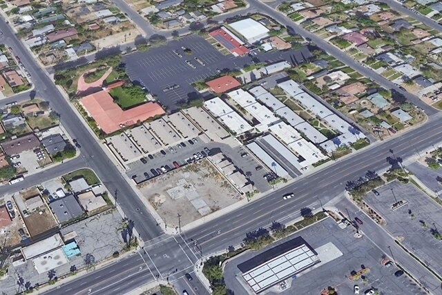 2500 Haley St, Bakersfield, CA à vendre - Photo du bâtiment - Image 3 de 28