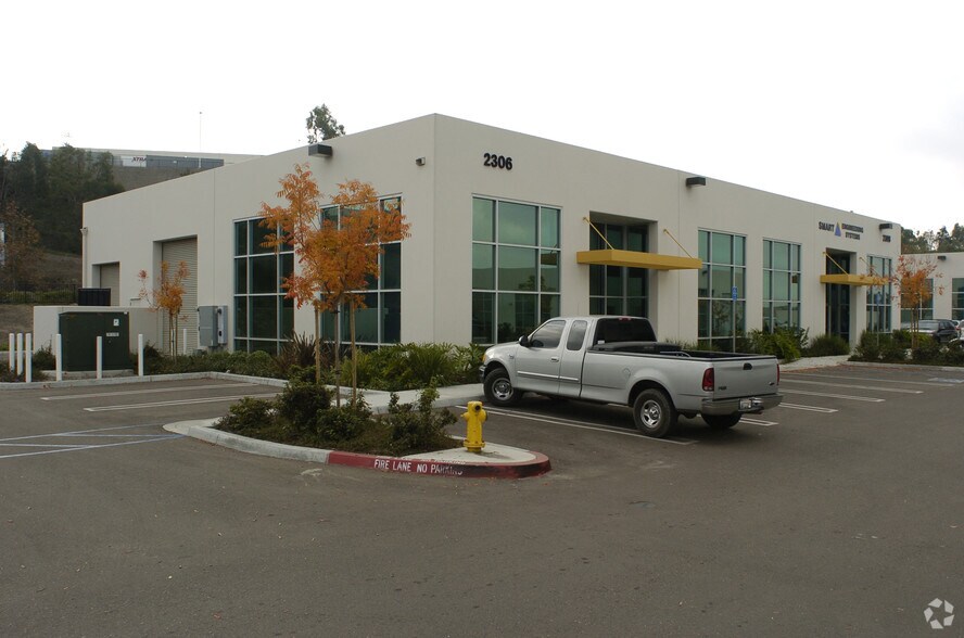 2306 La Mirada Dr, Vista, CA à louer - Hall d’entrée - Image 2 de 18