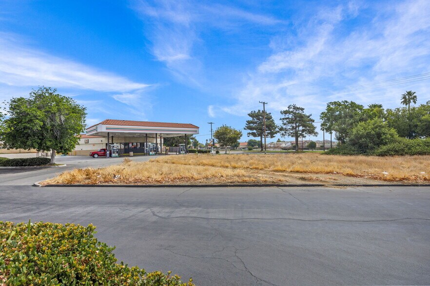 940 Bloomington Ave, Bloomington, CA à vendre - Aérien - Image 3 de 7