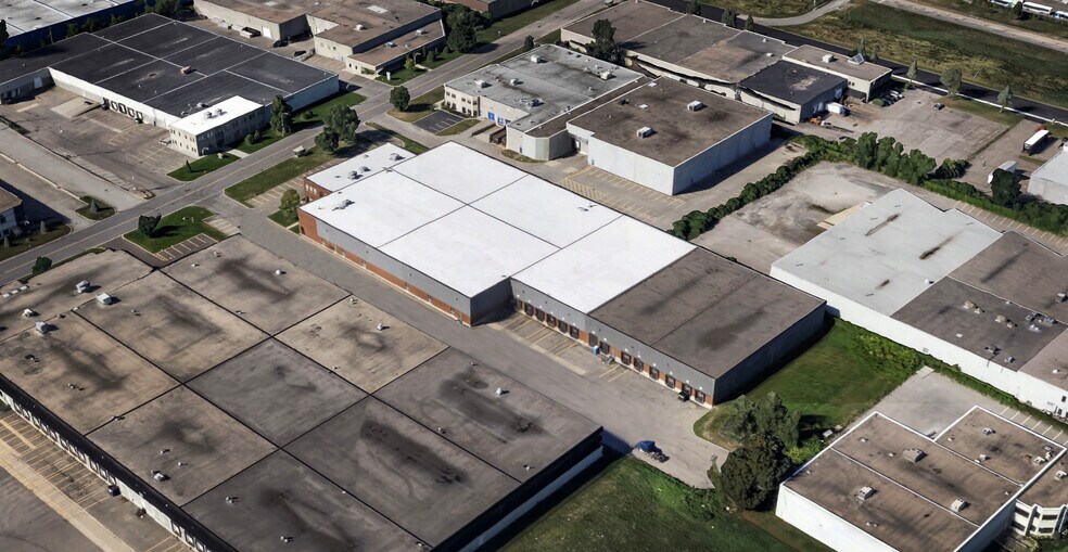 4500 Rue Cousens, Montréal, QC à louer - Photo du bâtiment - Image 2 de 6