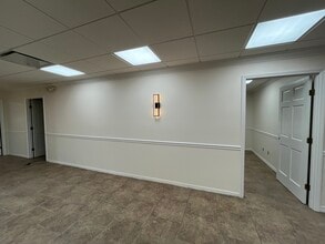 12660 World Plaza Ln, Fort Myers, FL for lease Interior Photo- Image 2 of 2