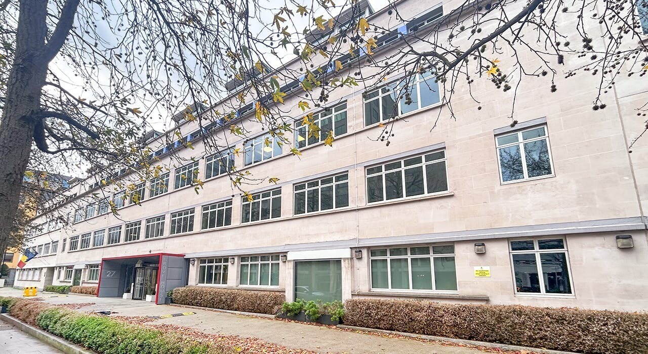 27 Hammersmith Grove, Londres à louer Photo du bâtiment- Image 1 de 12