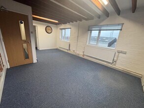 Mill Rd, Totton for lease Interior Photo- Image 1 of 2
