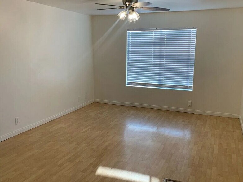 4065 Wightman St, San Diego, CA à vendre - Photo du bâtiment - Image 3 de 20