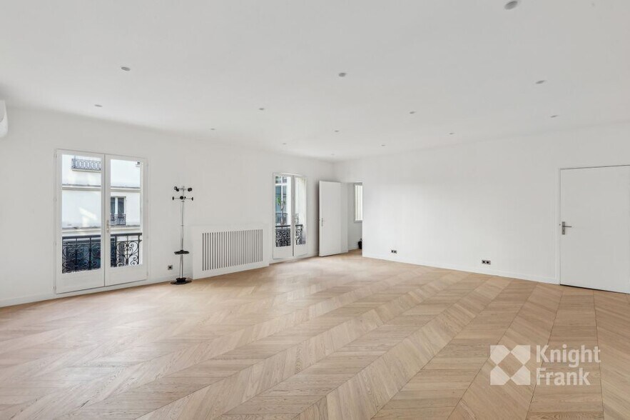 76-78 Avenue Des Champs Elysées, Paris for lease - Interior Photo - Image 3 of 9