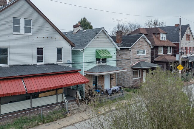 Plus de détails pour 23 Unit Portfolio – Multi-résidentiel à vendre