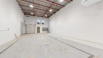 1050-1070 Rue Beaulac, Montréal, QC for lease Matterport 3D Scan- Image 1 of 9