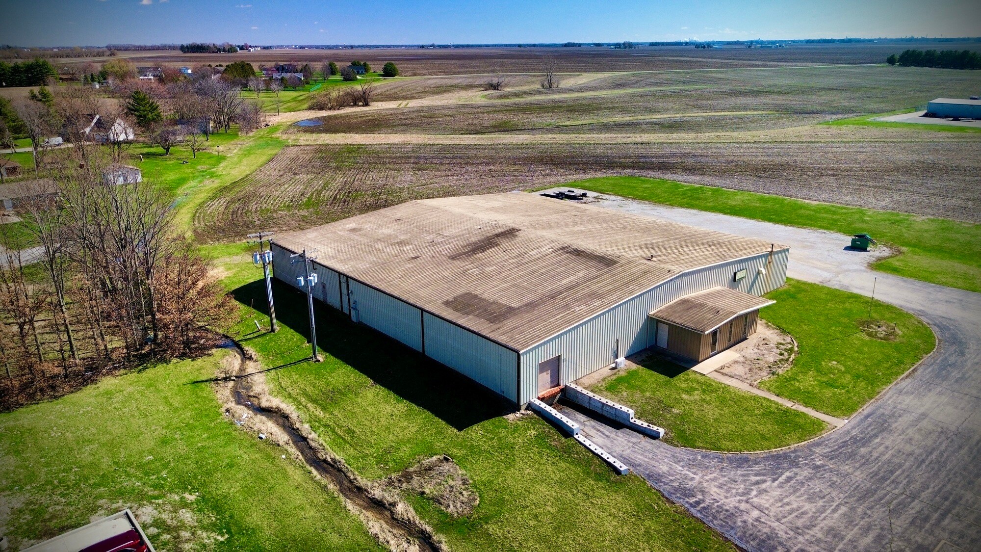 160 N State Highway 121, Warrensburg, IL for lease Primary Photo- Image 1 of 17