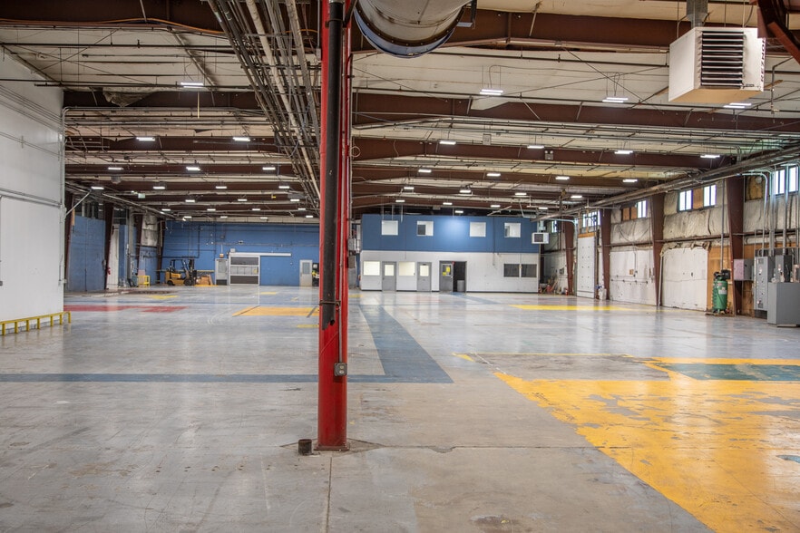 139 Shields Dr, Bennington, VT for lease - Building Photo - Image 1 of 19