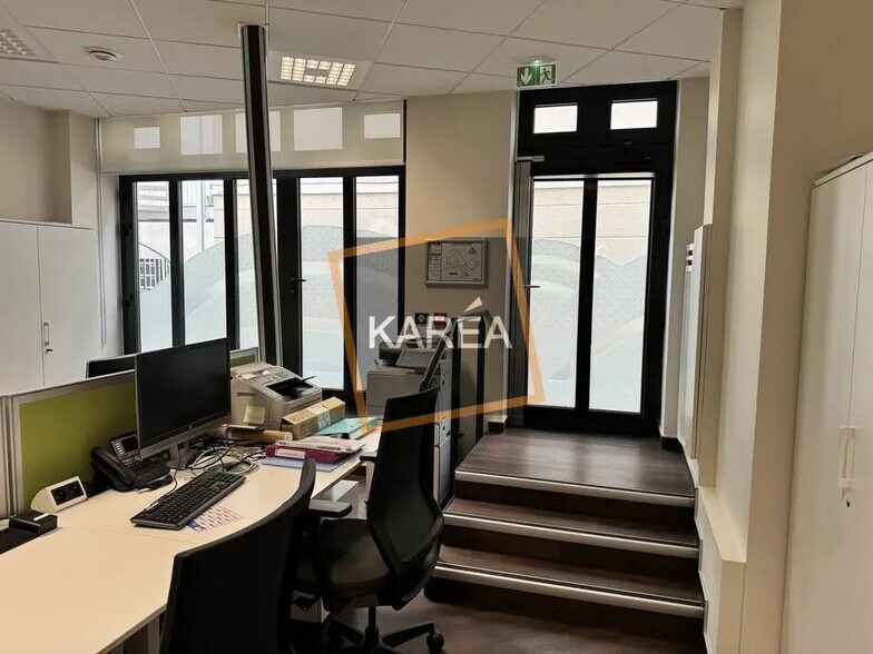 Retail in Mareuil-lès-Meaux for lease - Interior Photo - Image 2 of 5