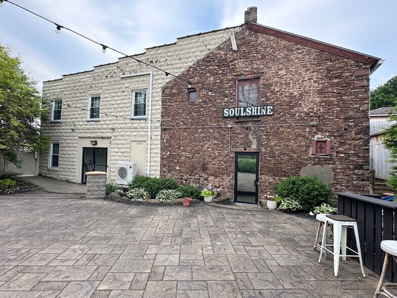 80 Clinton St, Brockport, NY à vendre - Photo du bâtiment - Image 2 de 23