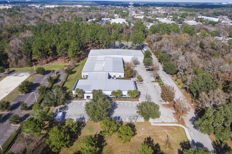 3600 SW 47th Ave, Gainesville, FL à louer - Photo du bâtiment - Image 1 de 1