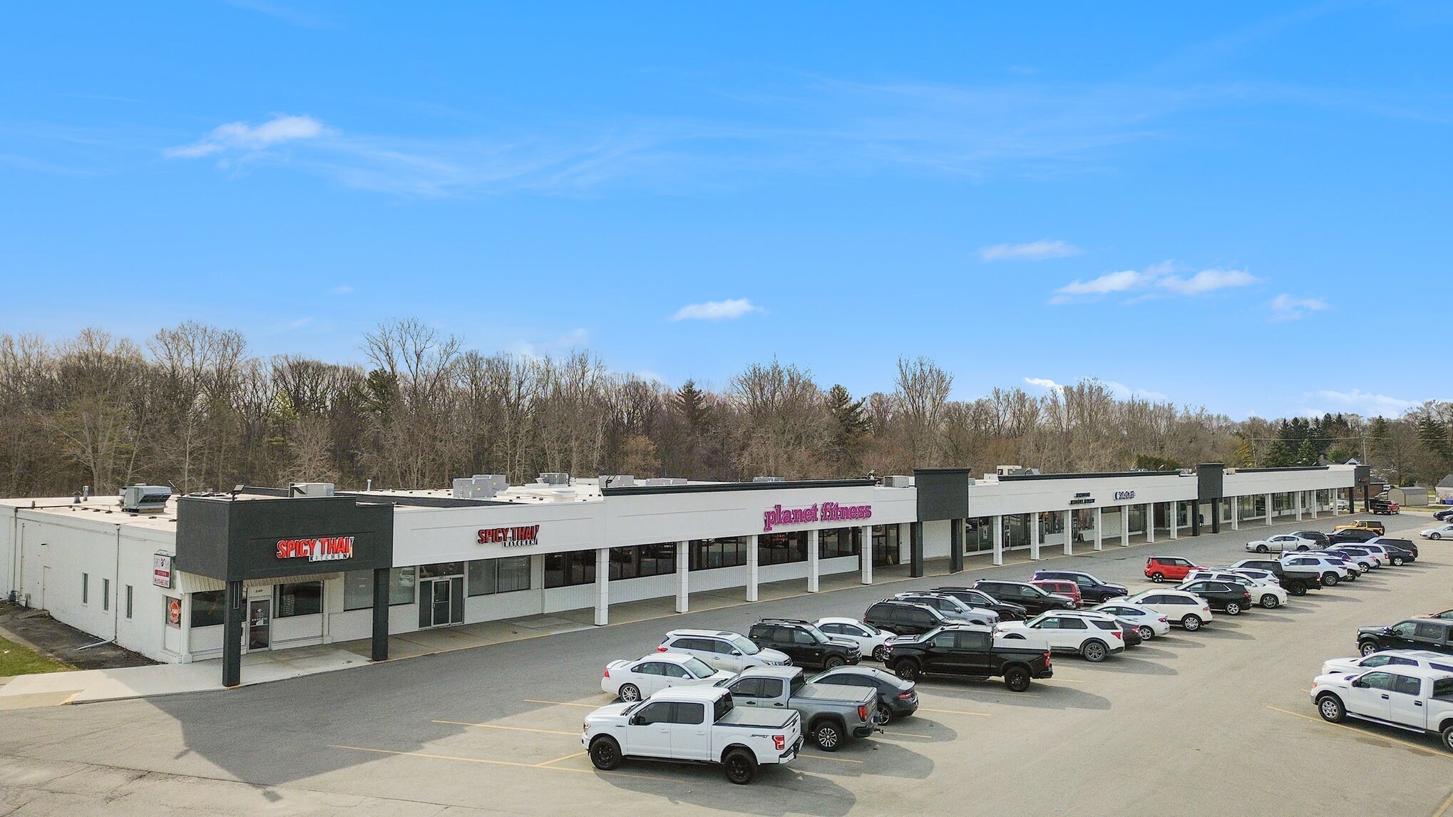 2055 Gratiot Blvd, Marysville, MI à louer Photo du bâtiment- Image 1 de 34