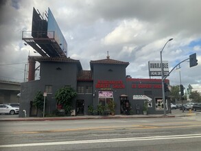 11300-11320 W Pico Blvd, Los Angeles, CA for lease Building Photo- Image 2 of 3