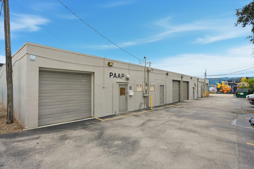 274 NE 67th St, Miami, FL for lease - Building Photo - Image 1 of 7