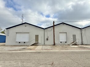 2661-2669 Ludelle St, Fort Worth, TX for lease Building Photo- Image 1 of 7