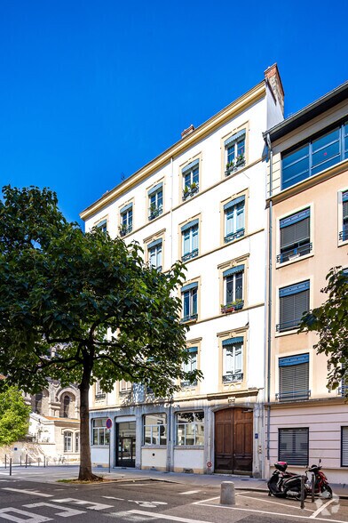 Multifamily in Lyon for sale - Building Photo - Image 2 of 2