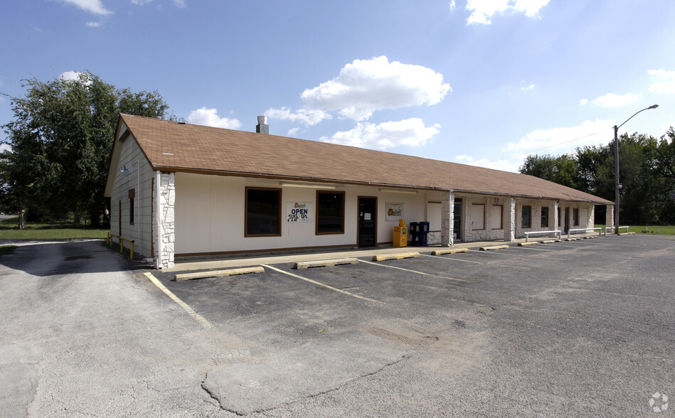 7425 N Peoria Ave, Tulsa, OK for sale - Primary Photo - Image 1 of 1