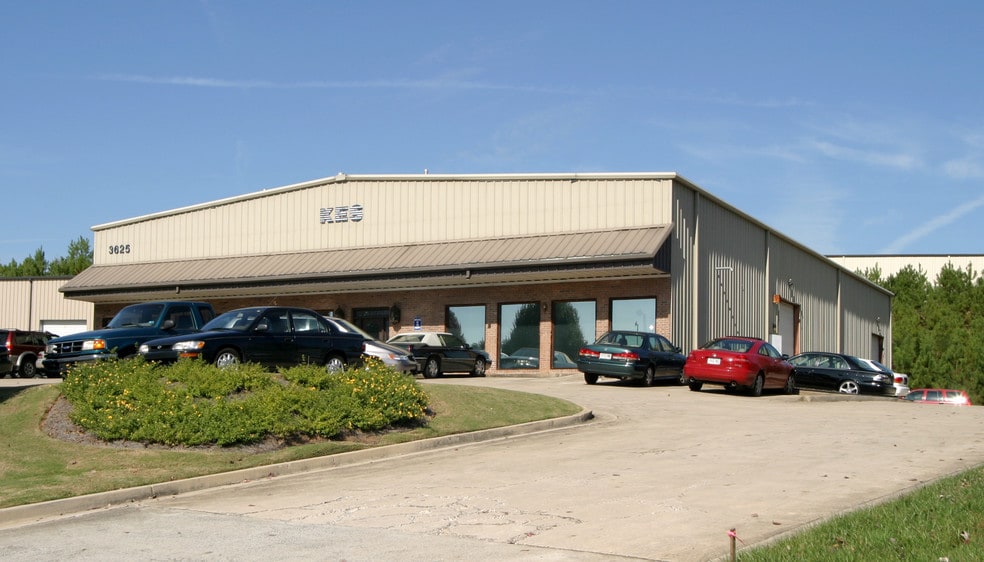 3625 Kennesaw N Ind Pky, Kennesaw, GA for lease - Primary Photo - Image 1 of 6