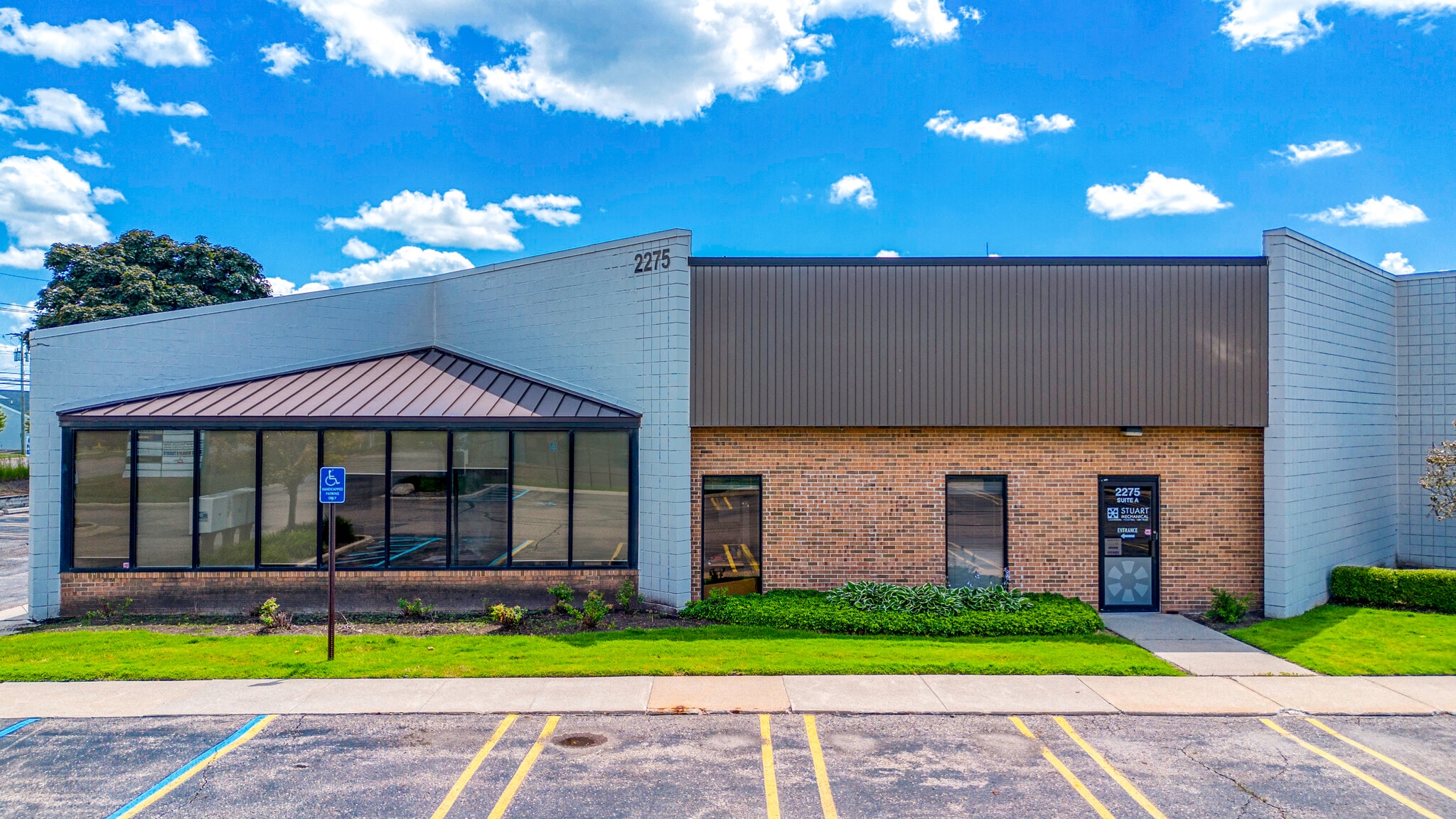 2275 N Opdyke Rd, Auburn Hills, MI for lease Building Photo- Image 1 of 9