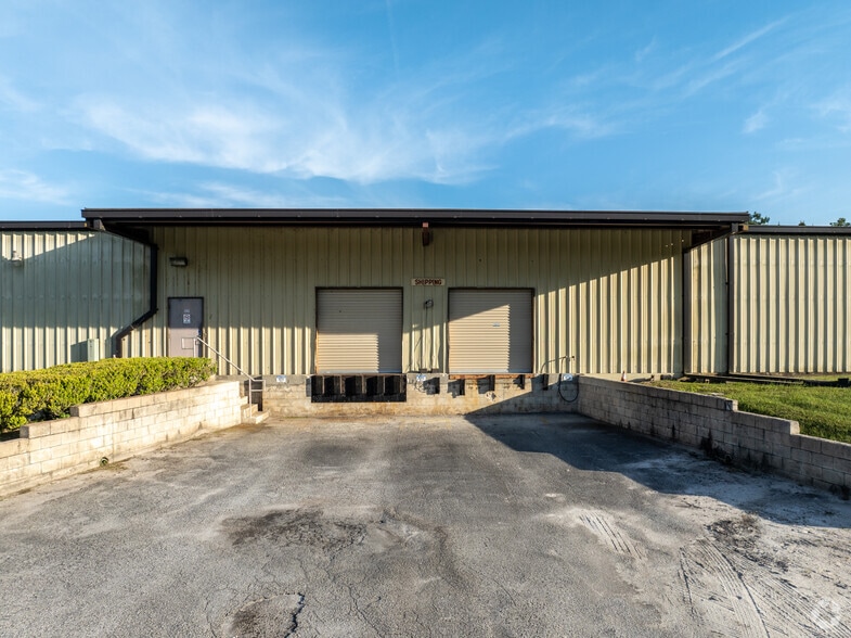 2451 W New York Ave, Deland, FL à vendre - Photo du bâtiment - Image 3 de 4