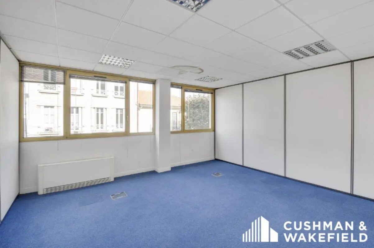 Office in Rueil-Malmaison for lease Building Photo- Image 1 of 6