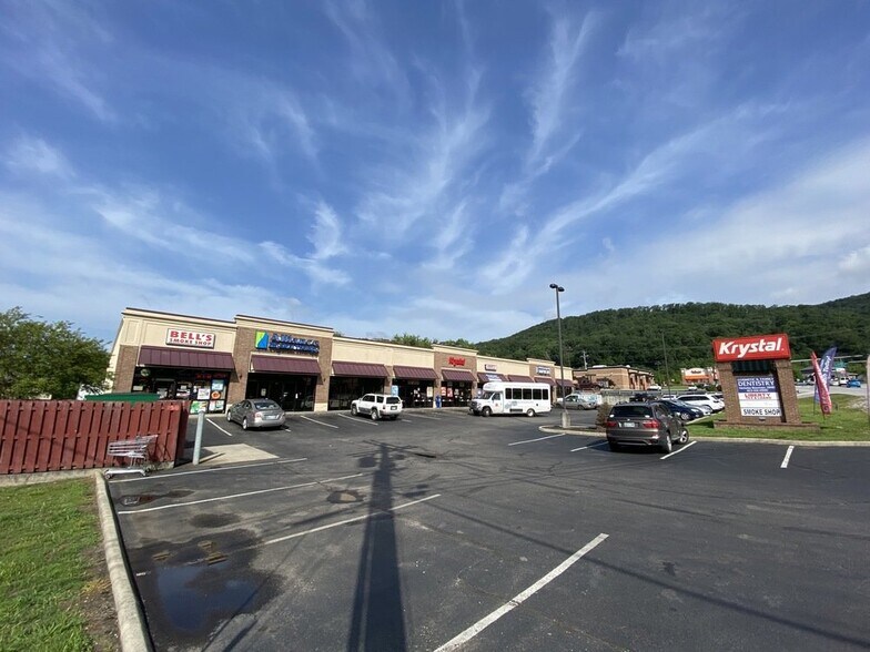 124 Harrison Ln, Soddy Daisy, TN à louer - Photo du bâtiment - Image 3 de 12