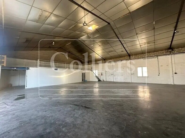 Industrial in Aubagne for lease - Interior Photo - Image 2 of 5