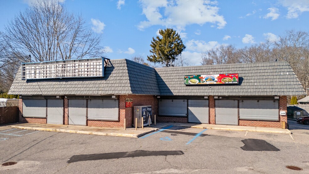 2815 Montauk Hwy, Brookhaven, NY à vendre - Photo du bâtiment - Image 2 de 45