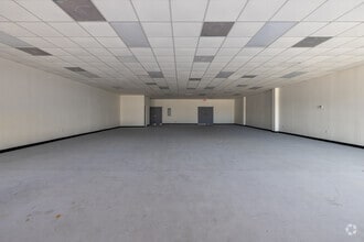 14829 Bellaire Blvd, Houston, TX for lease Interior Photo- Image 2 of 4