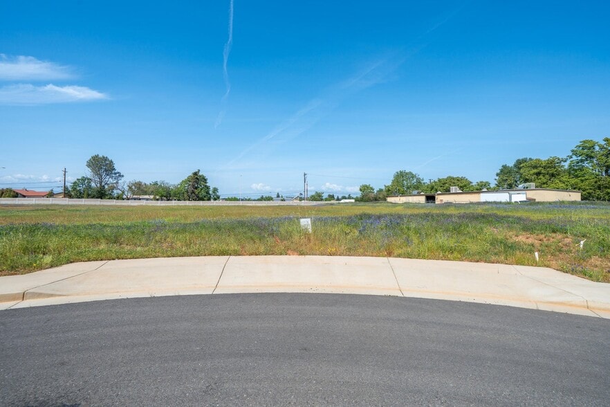 Airport Rd, Redding, CA à vendre - Aérien - Image 2 de 4