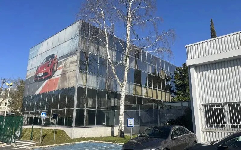 Industrial in Les Ulis for lease - Building Photo - Image 2 of 16