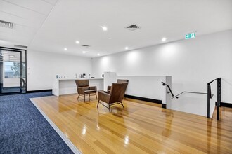 13 Yulong Cl, Moorebank for sale Interior Photo- Image 1 of 4