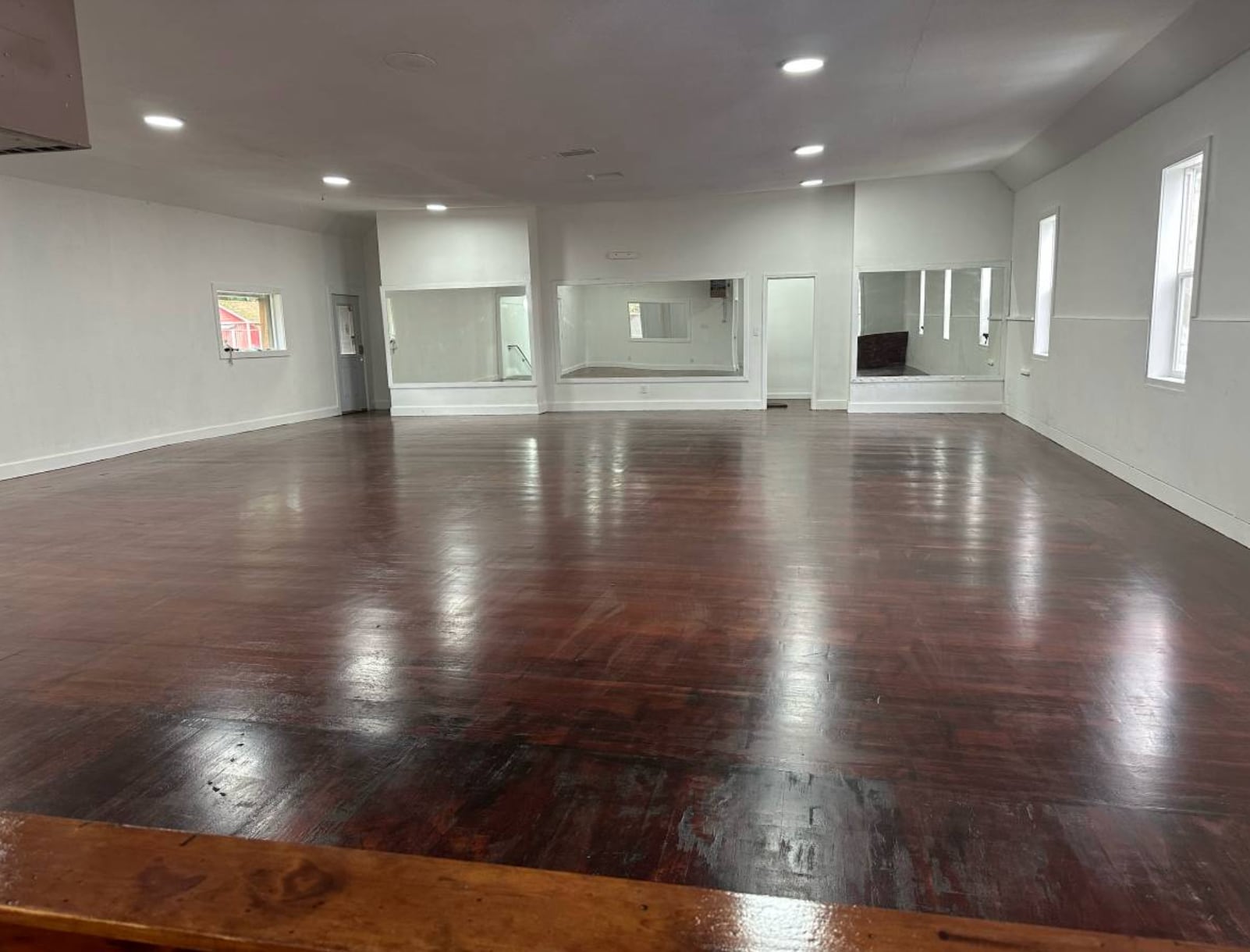 5601 Rainier Ave S, Seattle, WA for lease Primary Photo- Image 1 of 26