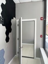 6801-6925 W Colonial Dr, Orlando, FL for lease Interior Photo- Image 1 of 5